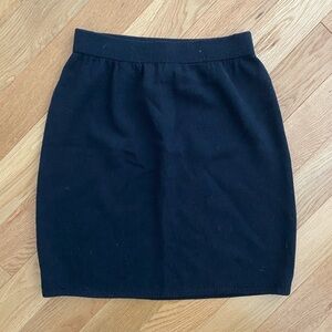 St. John Women’s black knit skirt